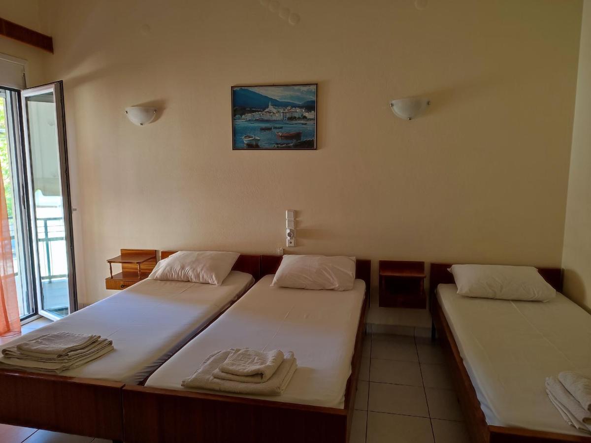 Περσεφονη Hotel Kamena Vourla Bagian luar foto