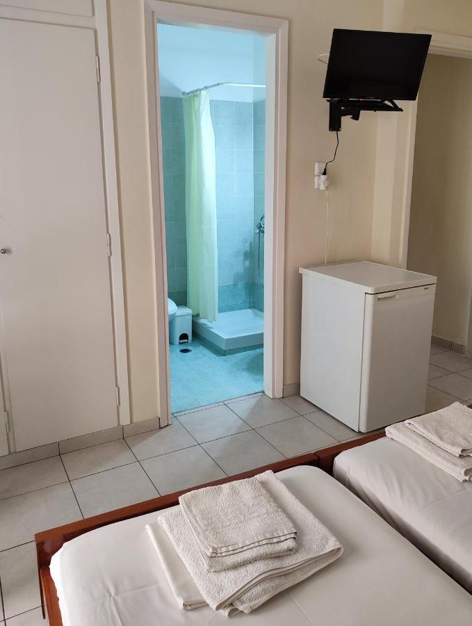Περσεφονη Hotel Kamena Vourla Bagian luar foto